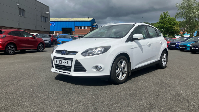 Ford Focus 1.6 Zetec 5dr Petrol Hatchback